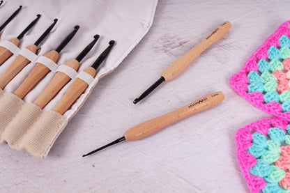 Milward Crochet Hook Set Beech Wooden Handle 14cm x 2.50 - 5.00mm: Pack of 9